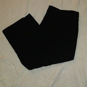 Worthington black Capri pants